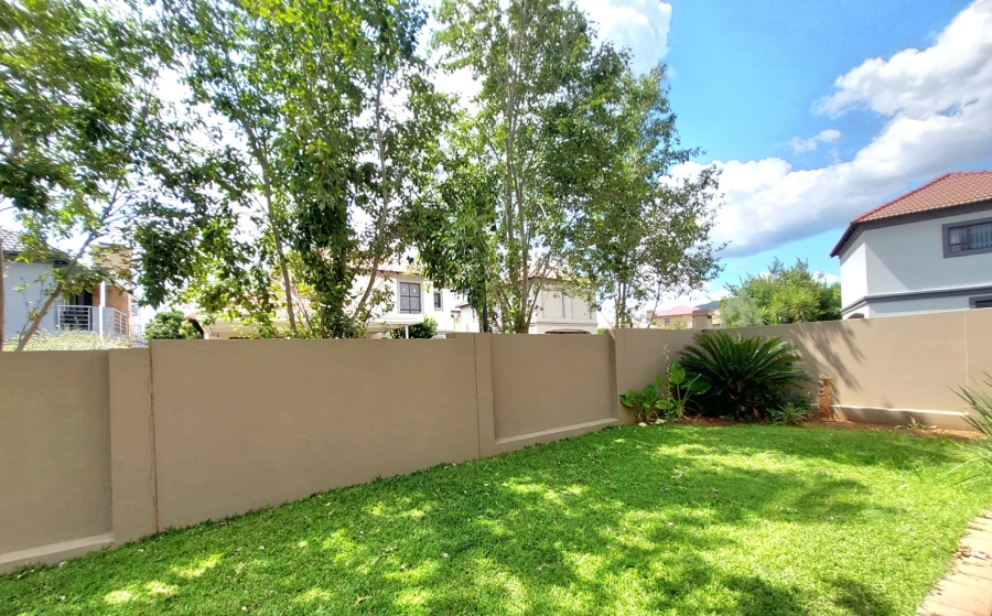 3 Bedroom Property for Sale in Gateway Manor North West